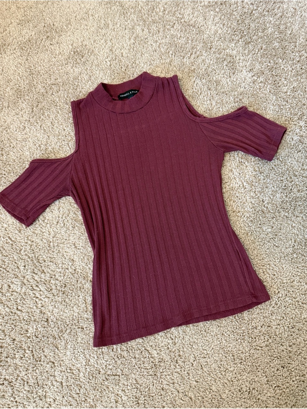 Kendall & Kylie Ribbed Mock Neck Top, Small